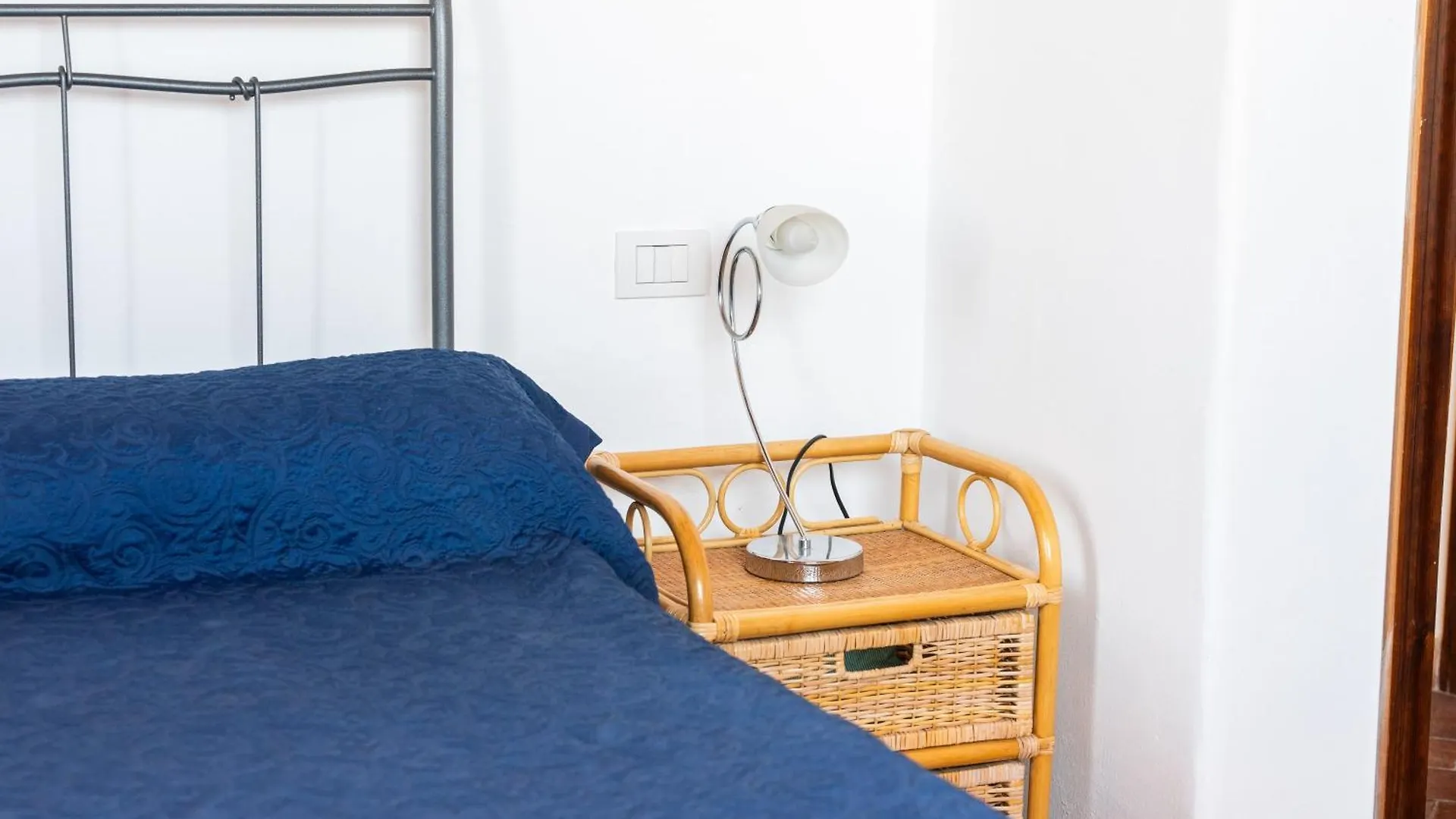 Apartment Casa Cadorna 6 Free Wifi Centrale Villasimius